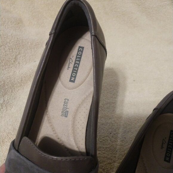 Clarks collection women's leather loafers with suede strap sz 7.5 - Picture 6 of 7